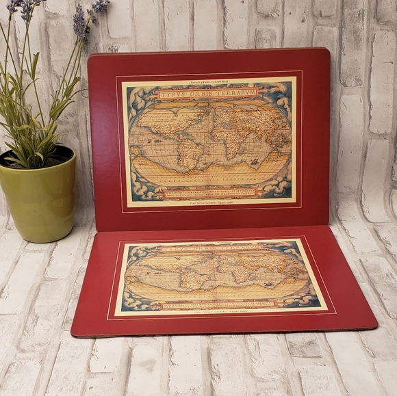 Vintage Royal Table Place Mats - Set of 4 - Picture 3 of 5